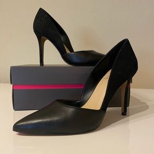 Vince Camuto Black Pumps